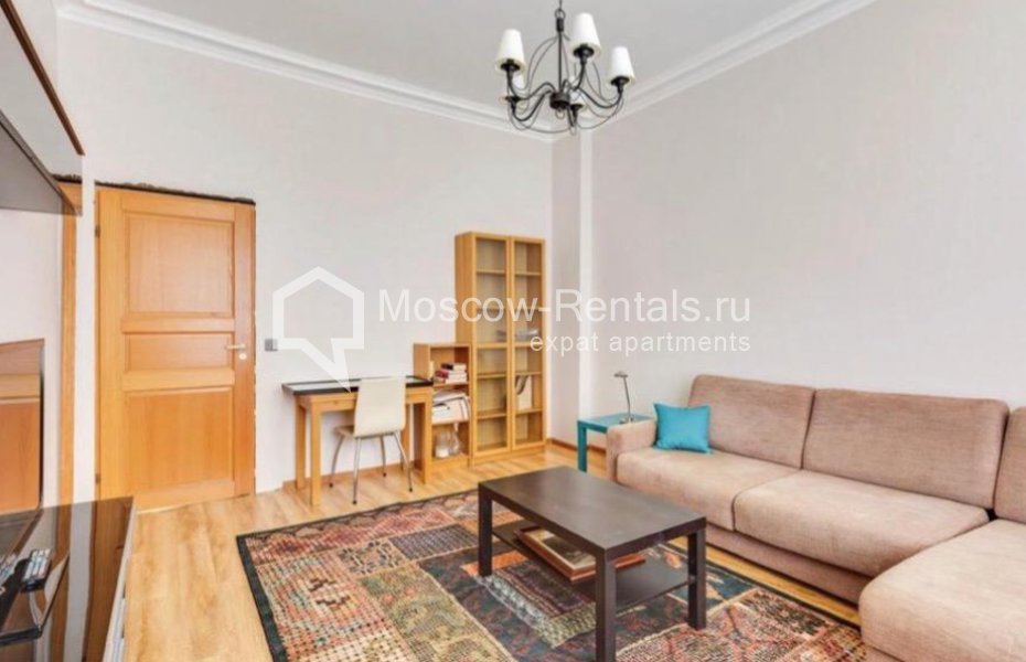 Photo #2 3-room (2 BR) apartment for <a href="http://moscow-rentals.ru/en/articles/long-term-rent" target="_blank">a long-term</a> rent
 in Russia, Moscow, Tverskaya str, 4