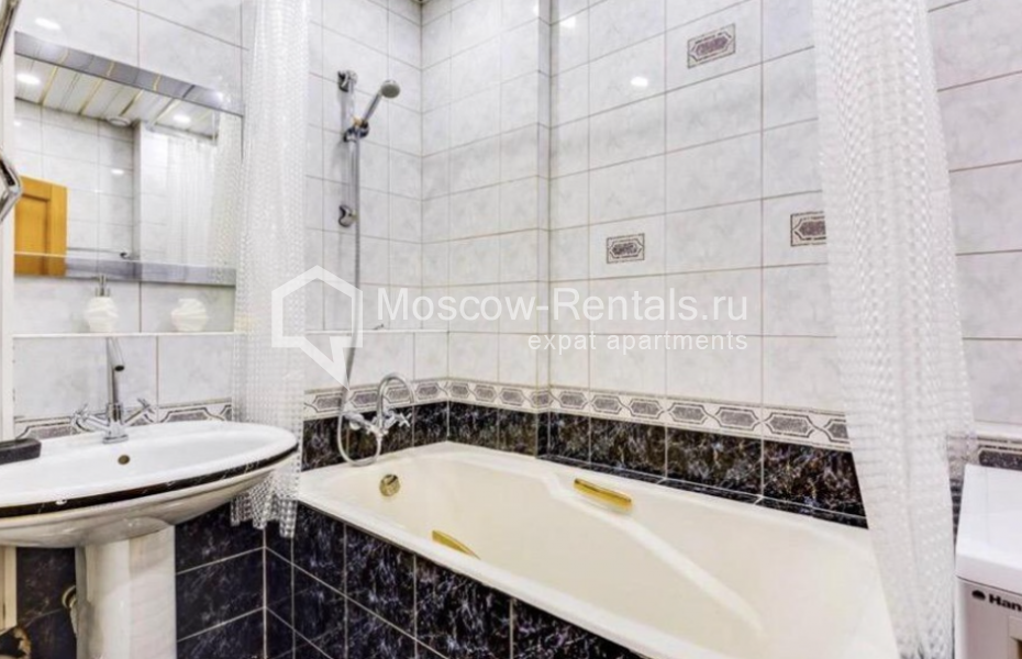 Photo #7 3-room (2 BR) apartment for <a href="http://moscow-rentals.ru/en/articles/long-term-rent" target="_blank">a long-term</a> rent
 in Russia, Moscow, Tverskaya str, 4