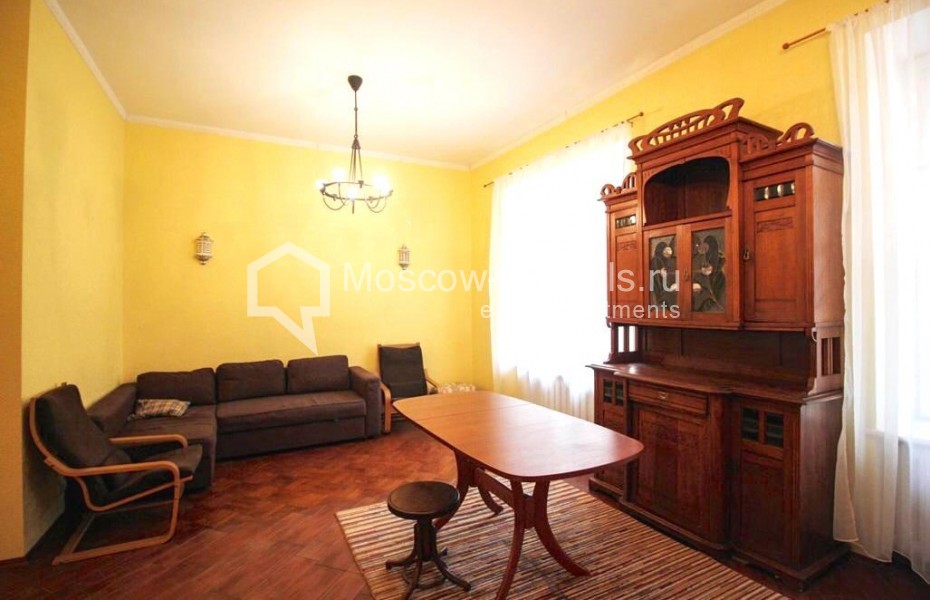Photo #3 4-room (3 BR) apartment for <a href="http://moscow-rentals.ru/en/articles/long-term-rent" target="_blank">a long-term</a> rent
 in Russia, Moscow, Podsosenskyi lane, 14С1