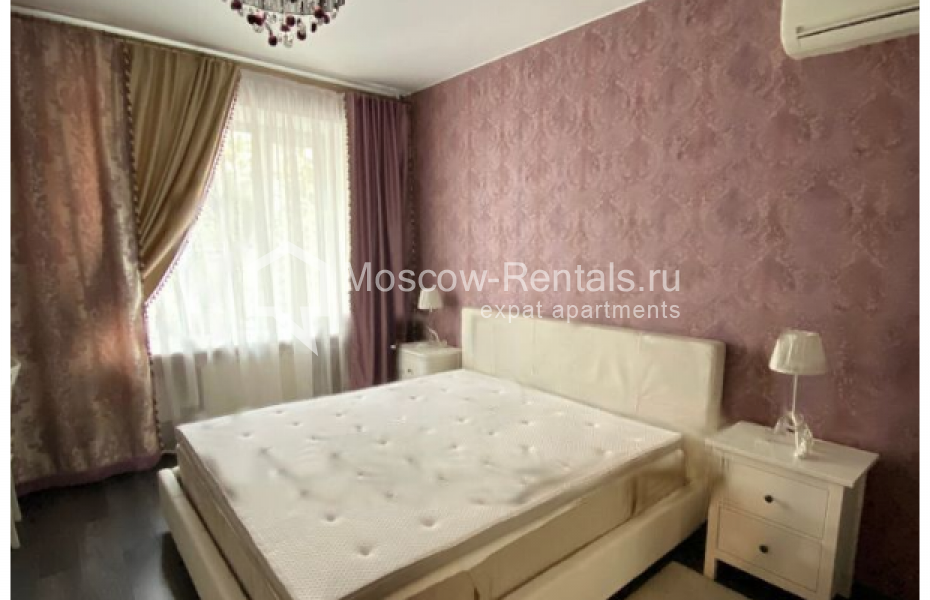 Photo #6 3-room (2 BR) apartment for <a href="http://moscow-rentals.ru/en/articles/long-term-rent" target="_blank">a long-term</a> rent
 in Russia, Moscow, Orlikov lane, 6