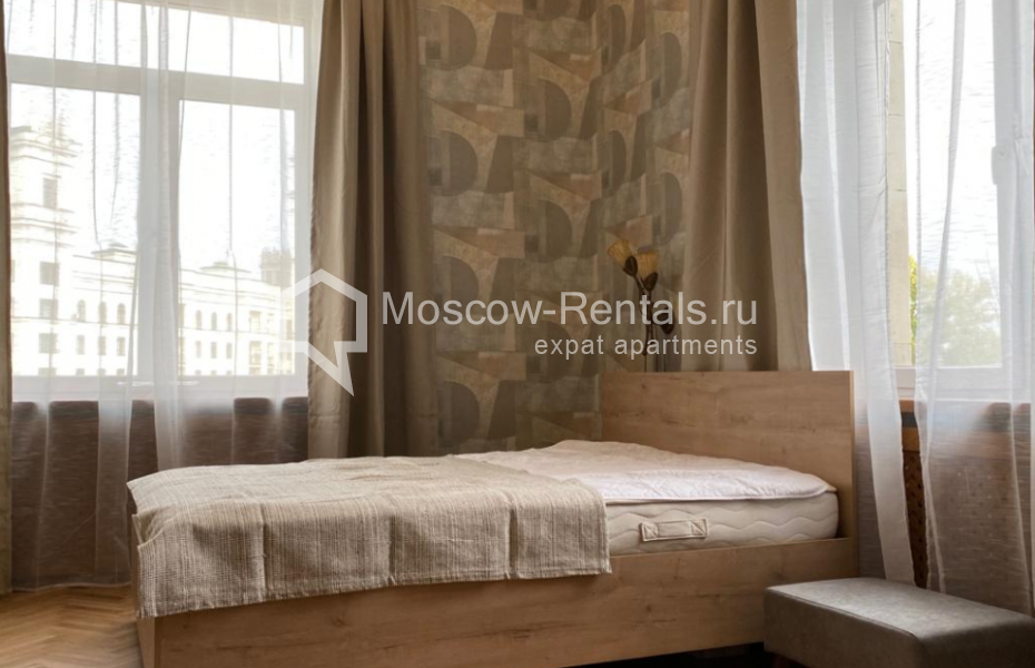 Photo #3 2-room (1 BR) apartment for <a href="http://moscow-rentals.ru/en/articles/long-term-rent" target="_blank">a long-term</a> rent
 in Russia, Moscow, Kotelnicheskaya emb, 1/15кБ