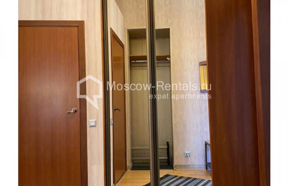Photo #11 2-room (1 BR) apartment for <a href="http://moscow-rentals.ru/en/articles/long-term-rent" target="_blank">a long-term</a> rent
 in Russia, Moscow, Kotelnicheskaya emb, 1/15кБ