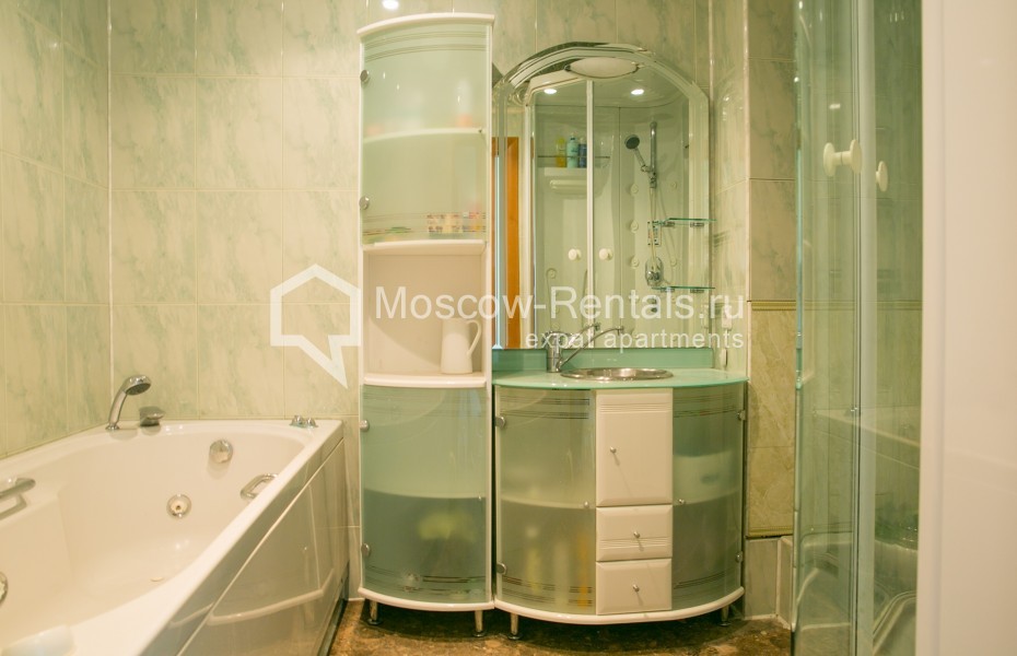 Photo #23 5-room (4 BR) apartment for <a href="http://moscow-rentals.ru/en/articles/long-term-rent" target="_blank">a long-term</a> rent
 in Russia, Moscow, Novocheremushinskaya str, 50