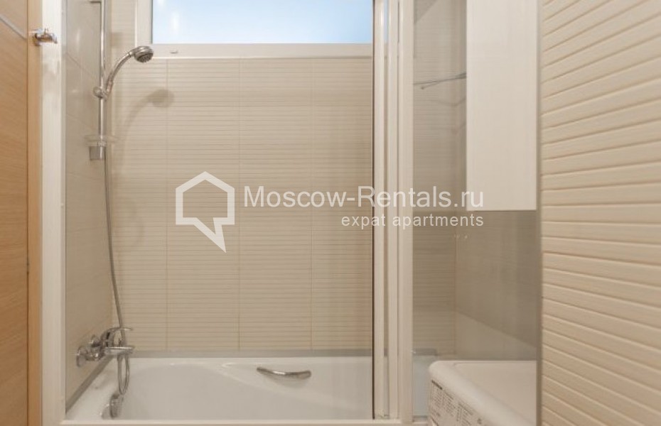 Photo #11 2-room (1 BR) apartment for <a href="http://moscow-rentals.ru/en/articles/long-term-rent" target="_blank">a long-term</a> rent
 in Russia, Moscow, B. Yakimanka str, 19