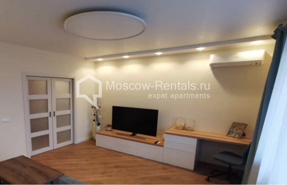 Photo #1 2-room (1 BR) apartment for <a href="http://moscow-rentals.ru/en/articles/long-term-rent" target="_blank">a long-term</a> rent
 in Russia, Moscow, M. Polyanka str, 8