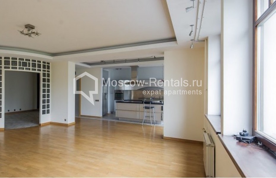 Photo #3 4-room (3 BR) apartment for <a href="http://moscow-rentals.ru/en/articles/long-term-rent" target="_blank">a long-term</a> rent
 in Russia, Moscow, Malenkovskaya str, 14к2