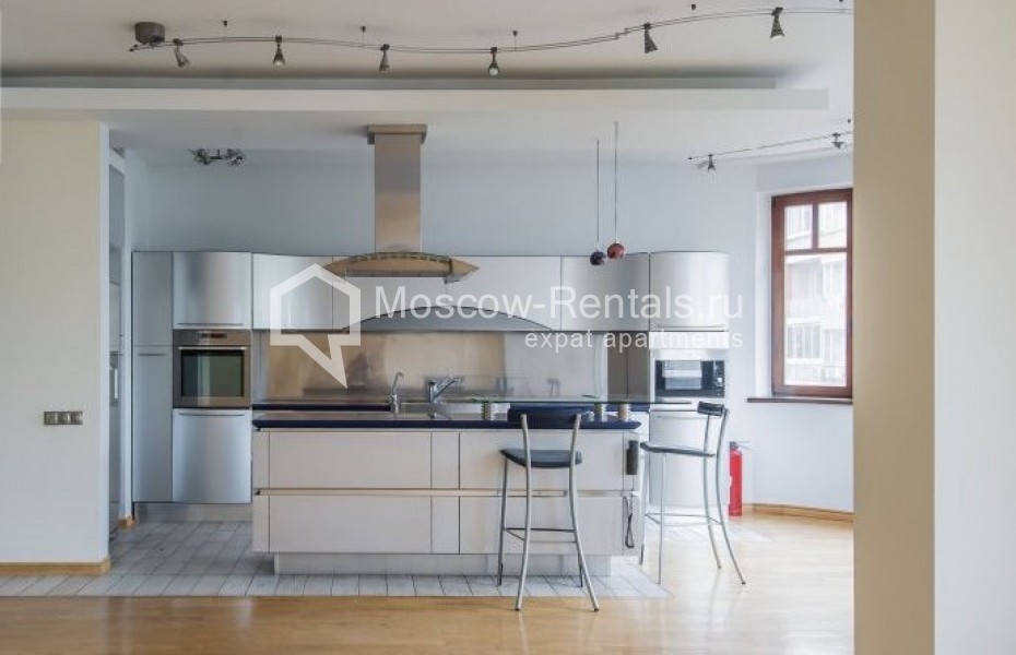 Photo #2 4-room (3 BR) apartment for <a href="http://moscow-rentals.ru/en/articles/long-term-rent" target="_blank">a long-term</a> rent
 in Russia, Moscow, Malenkovskaya str, 14к2