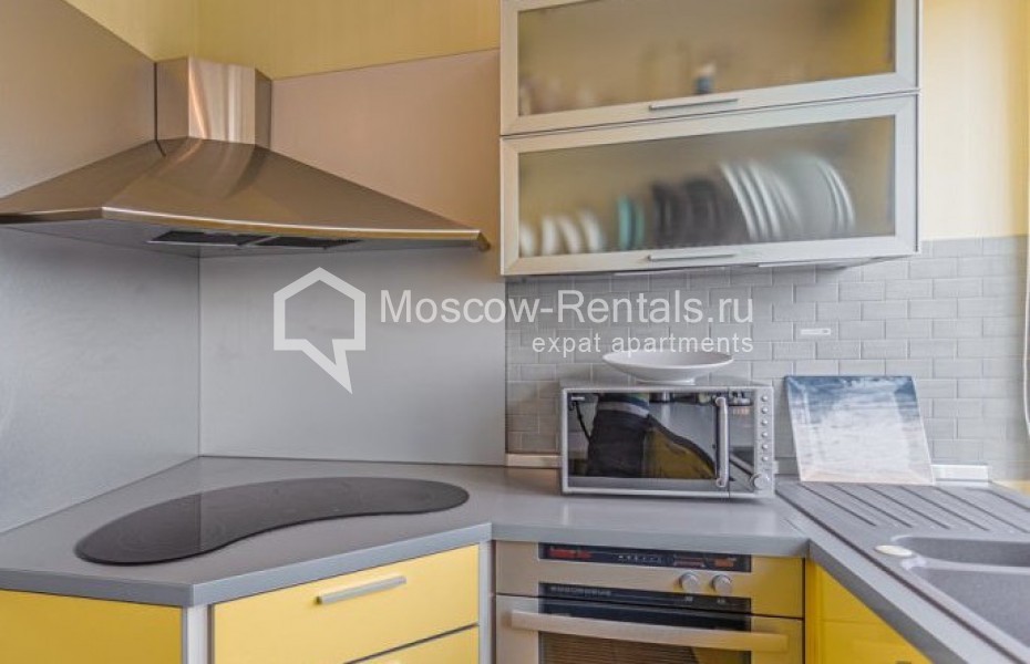Photo #8 2-room (1 BR) apartment for <a href="http://moscow-rentals.ru/en/articles/long-term-rent" target="_blank">a long-term</a> rent
 in Russia, Moscow, New Arbat str, 10