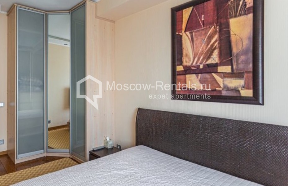 Photo #6 2-room (1 BR) apartment for <a href="http://moscow-rentals.ru/en/articles/long-term-rent" target="_blank">a long-term</a> rent
 in Russia, Moscow, New Arbat str, 10