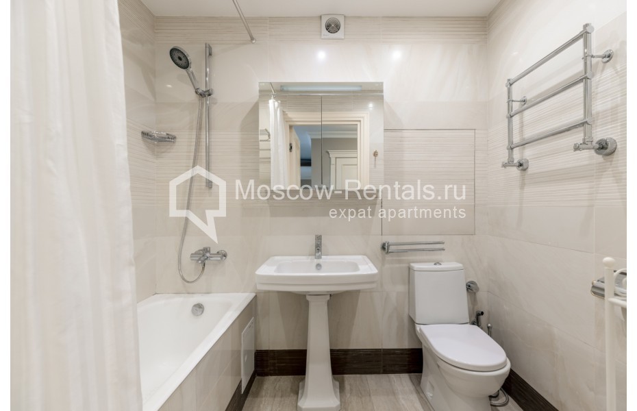 Photo #11 2-room (1 BR) apartment for <a href="http://moscow-rentals.ru/en/articles/long-term-rent" target="_blank">a long-term</a> rent
 in Russia, Moscow, Gagariskyi lane, 27