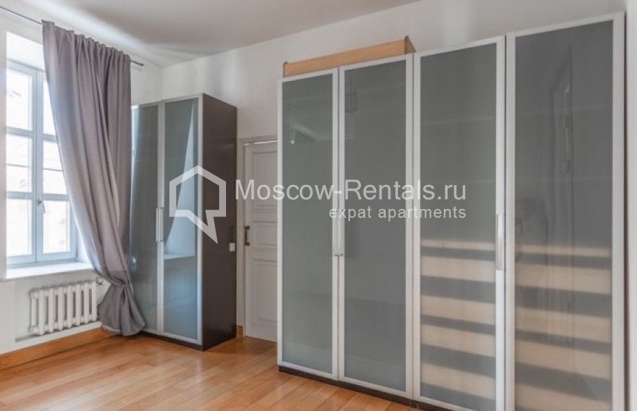 Photo #10 5-room (4 BR) apartment for <a href="http://moscow-rentals.ru/en/articles/long-term-rent" target="_blank">a long-term</a> rent
 in Russia, Moscow, Zhukovskogo str, 19С1
