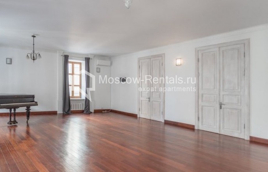 Photo #5 5-room (4 BR) apartment for <a href="http://moscow-rentals.ru/en/articles/long-term-rent" target="_blank">a long-term</a> rent
 in Russia, Moscow, Zhukovskogo str, 19С1