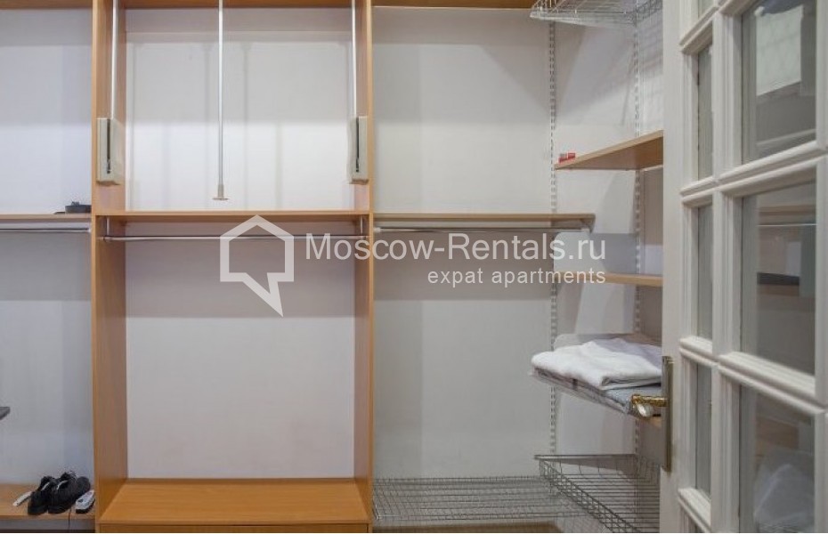 Photo #14 5-room (4 BR) apartment for <a href="http://moscow-rentals.ru/en/articles/long-term-rent" target="_blank">a long-term</a> rent
 in Russia, Moscow, Makarenko str, 2/21С1