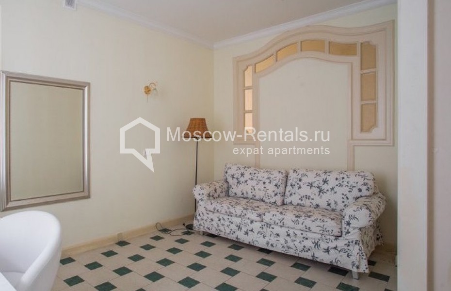 Photo #13 5-room (4 BR) apartment for <a href="http://moscow-rentals.ru/en/articles/long-term-rent" target="_blank">a long-term</a> rent
 in Russia, Moscow, Makarenko str, 2/21С1