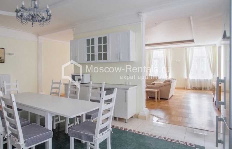 Photo #5 5-room (4 BR) apartment for <a href="http://moscow-rentals.ru/en/articles/long-term-rent" target="_blank">a long-term</a> rent
 in Russia, Moscow, Makarenko str, 2/21С1