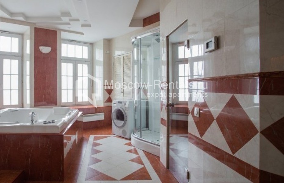 Photo #15 5-room (4 BR) apartment for <a href="http://moscow-rentals.ru/en/articles/long-term-rent" target="_blank">a long-term</a> rent
 in Russia, Moscow, Makarenko str, 2/21С1