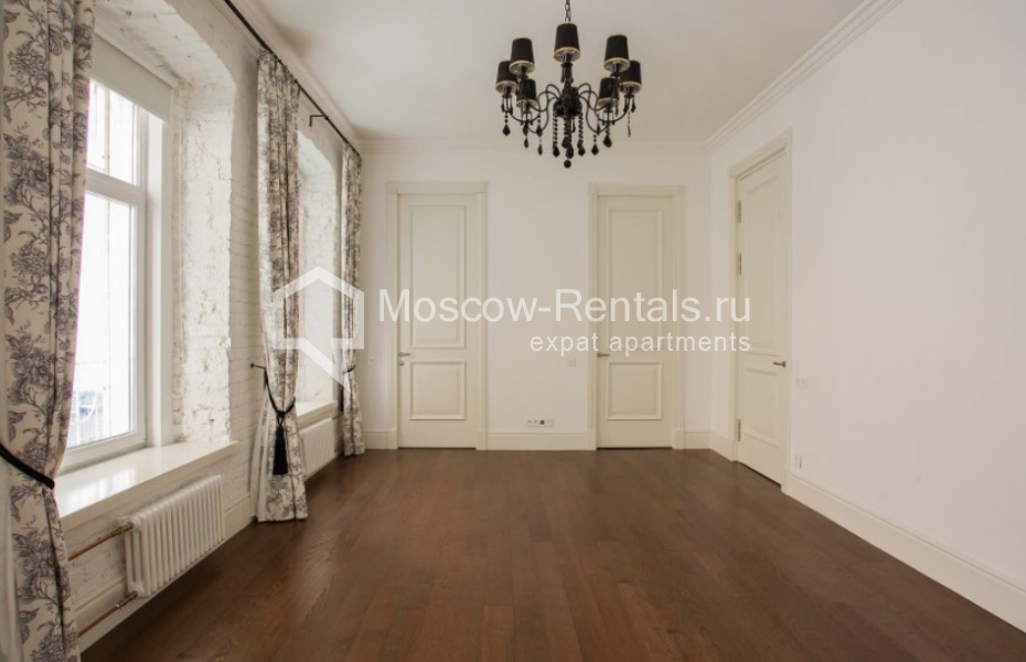 Photo #9 5-room (4 BR) apartment for <a href="http://moscow-rentals.ru/en/articles/long-term-rent" target="_blank">a long-term</a> rent
 in Russia, Moscow, Chistoprudnyi blv, 15С1