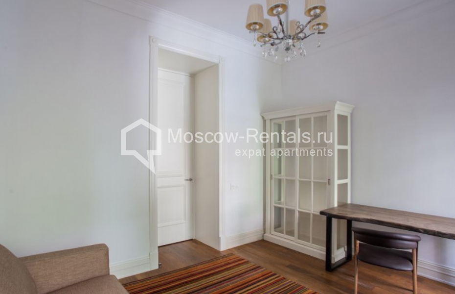 Photo #12 5-room (4 BR) apartment for <a href="http://moscow-rentals.ru/en/articles/long-term-rent" target="_blank">a long-term</a> rent
 in Russia, Moscow, Chistoprudnyi blv, 15С1