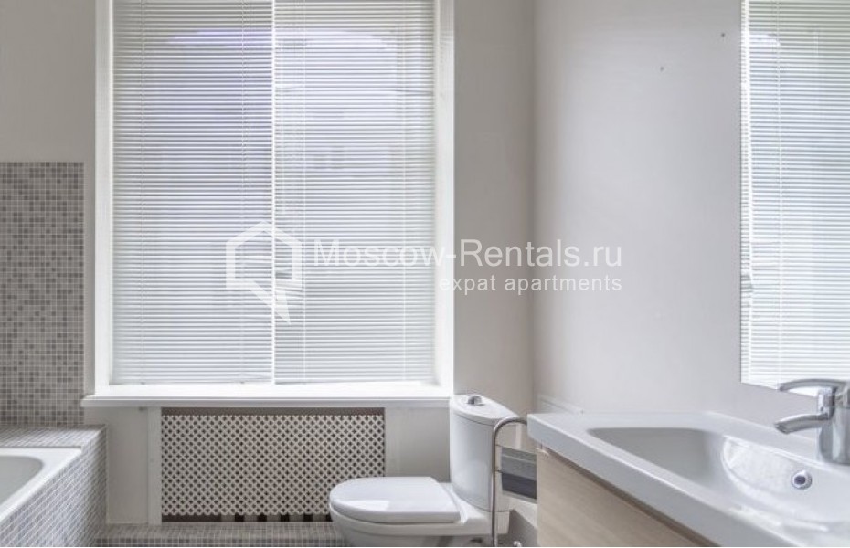 Photo #22 6-room (5 BR) apartment for <a href="http://moscow-rentals.ru/en/articles/long-term-rent" target="_blank">a long-term</a> rent
 in Russia, Moscow, Myasnitskaya str, 15