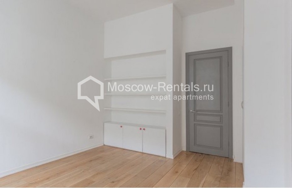Photo #17 6-room (5 BR) apartment for <a href="http://moscow-rentals.ru/en/articles/long-term-rent" target="_blank">a long-term</a> rent
 in Russia, Moscow, Myasnitskaya str, 15