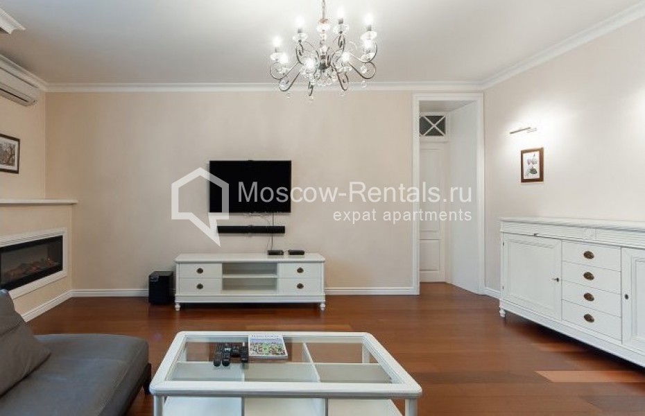Photo #1 3-room (2 BR) apartment for <a href="http://moscow-rentals.ru/en/articles/long-term-rent" target="_blank">a long-term</a> rent
 in Russia, Moscow, B. Palashevskyi lane, 3