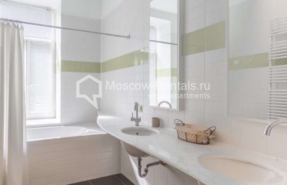 Photo #13 3-room (2 BR) apartment for <a href="http://moscow-rentals.ru/en/articles/long-term-rent" target="_blank">a long-term</a> rent
 in Russia, Moscow, Tverskaya str, 12С8