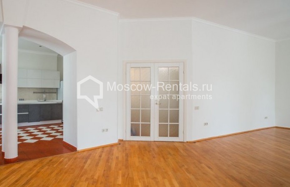 Photo #3 4-room (3 BR) apartment for <a href="http://moscow-rentals.ru/en/articles/long-term-rent" target="_blank">a long-term</a> rent
 in Russia, Moscow, M. Bronnaya str, 20а
