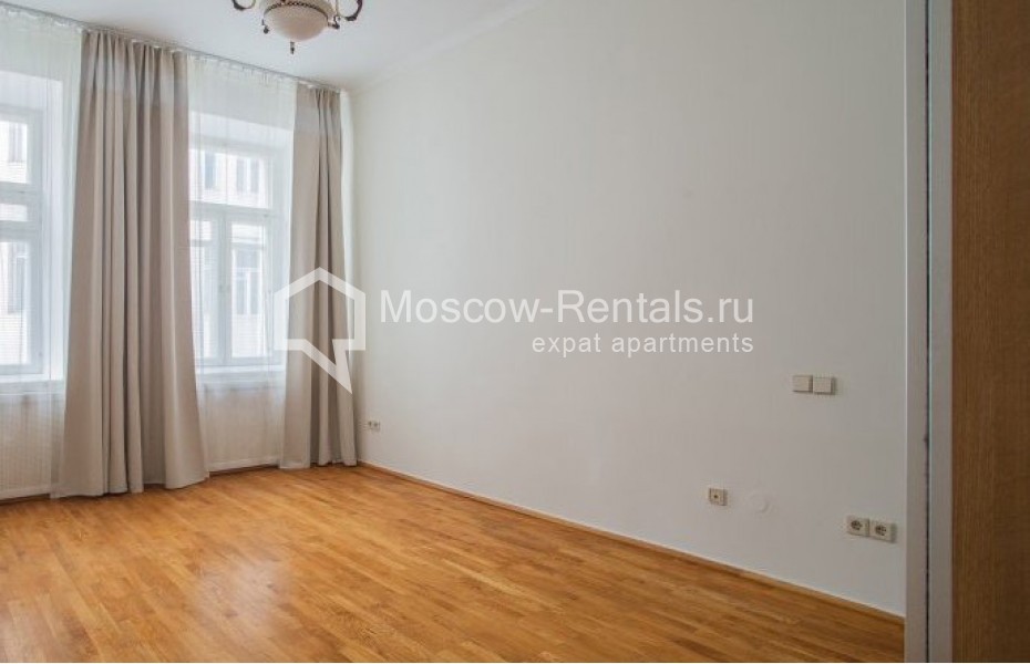 Photo #8 4-room (3 BR) apartment for <a href="http://moscow-rentals.ru/en/articles/long-term-rent" target="_blank">a long-term</a> rent
 in Russia, Moscow, M. Bronnaya str, 20а