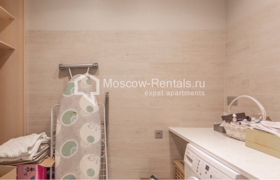 Photo #21 4-room (3 BR) apartment for <a href="http://moscow-rentals.ru/en/articles/long-term-rent" target="_blank">a long-term</a> rent
 in Russia, Moscow, Tsvetnoi blv, 2