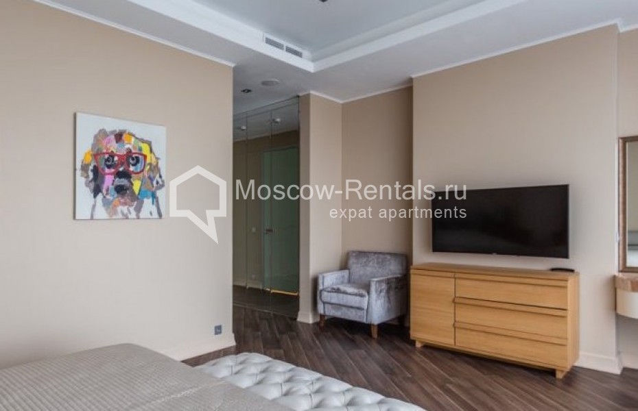 Photo #10 4-room (3 BR) apartment for <a href="http://moscow-rentals.ru/en/articles/long-term-rent" target="_blank">a long-term</a> rent
 in Russia, Moscow, Tsvetnoi blv, 2
