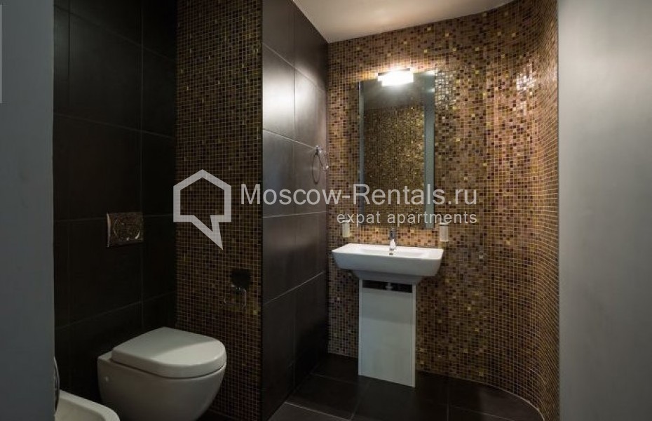 Photo #17 4-room (3 BR) apartment for <a href="http://moscow-rentals.ru/en/articles/long-term-rent" target="_blank">a long-term</a> rent
 in Russia, Moscow, Samotechnaya str, 5
