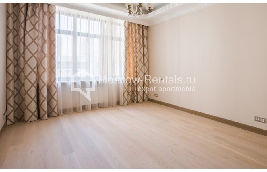 Photo #10 4-room (3 BR) apartment for <a href="http://moscow-rentals.ru/en/articles/long-term-rent" target="_blank">a long-term</a> rent
 in Russia, Moscow, Trubetskaya str, 10