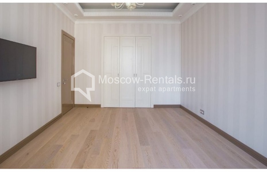 Photo #9 4-room (3 BR) apartment for <a href="http://moscow-rentals.ru/en/articles/long-term-rent" target="_blank">a long-term</a> rent
 in Russia, Moscow, Trubetskaya str, 10