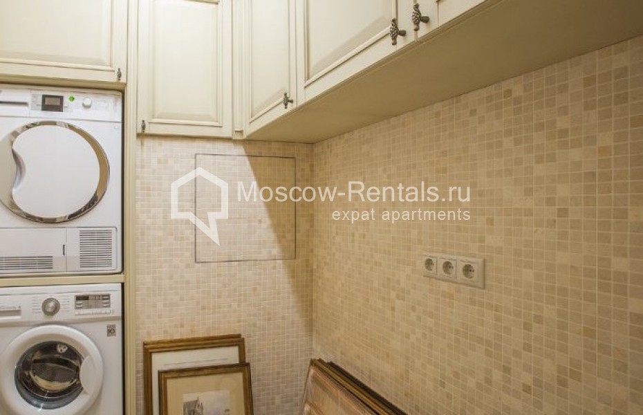 Photo #13 4-room (3 BR) apartment for <a href="http://moscow-rentals.ru/en/articles/long-term-rent" target="_blank">a long-term</a> rent
 in Russia, Moscow, 2nd Frunzenskaya str, 8