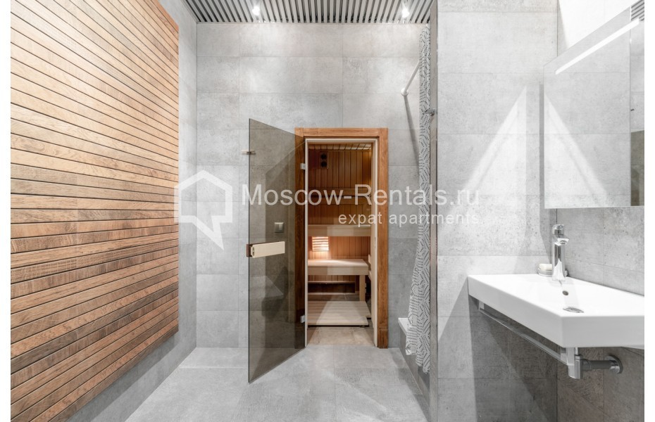 Photo #17 4-room (3 BR) apartment for <a href="http://moscow-rentals.ru/en/articles/long-term-rent" target="_blank">a long-term</a> rent
 in Russia, Moscow, Daev lane, 5