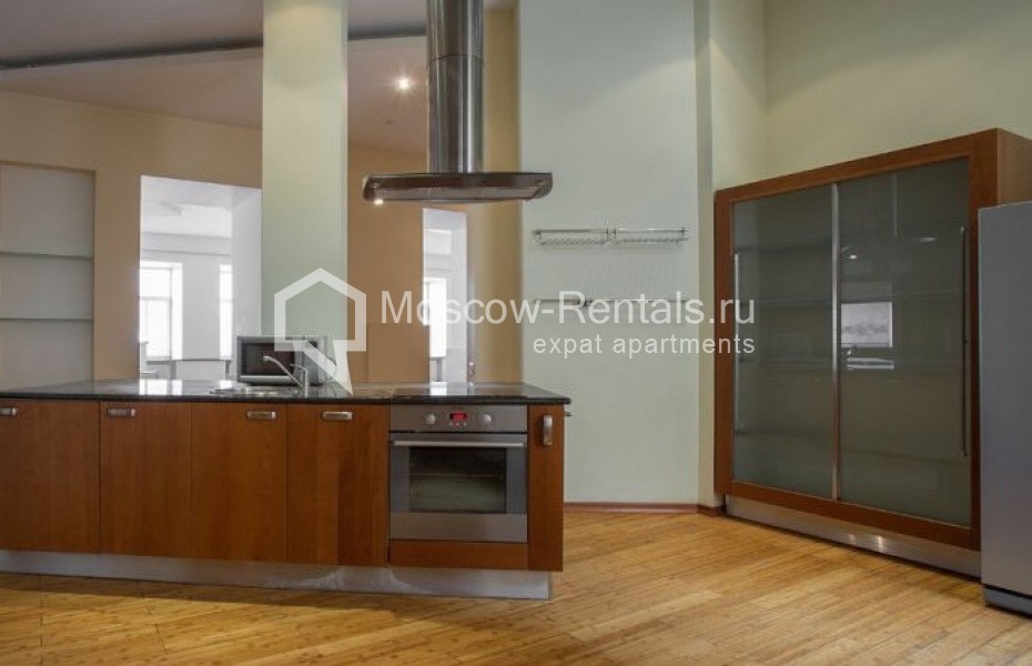 Photo #2 5-room (4 BR) apartment for <a href="http://moscow-rentals.ru/en/articles/long-term-rent" target="_blank">a long-term</a> rent
 in Russia, Moscow, Krivokolennyi lane, 14