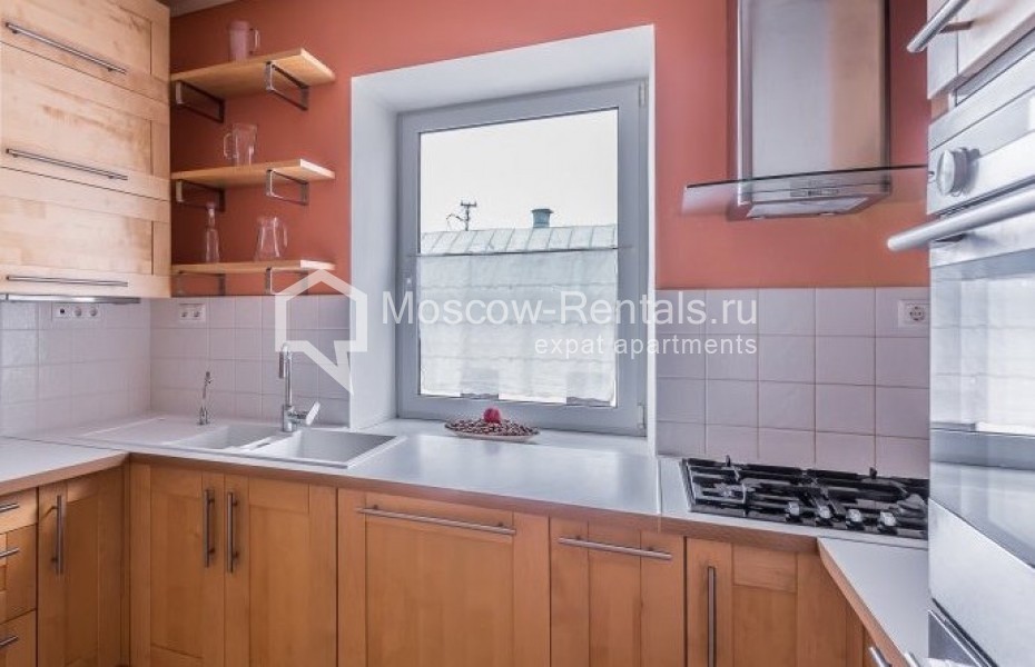 Photo #10 5-room (4 BR) apartment for <a href="http://moscow-rentals.ru/en/articles/long-term-rent" target="_blank">a long-term</a> rent
 in Russia, Moscow, Pokrovka str, 14/2