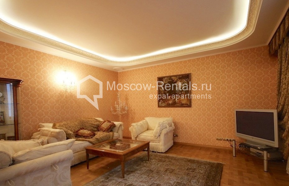 Photo #6 4-room (3 BR) apartment for <a href="http://moscow-rentals.ru/en/articles/long-term-rent" target="_blank">a long-term</a> rent
 in Russia, Moscow, Filippovsky lane, 8 bld 1