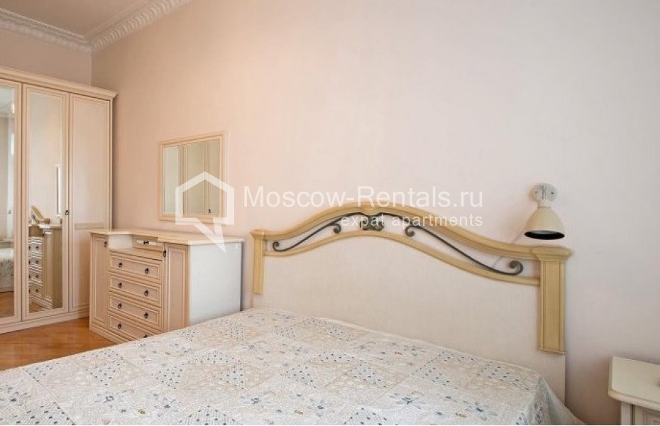 Photo #7 3-room (2 BR) apartment for <a href="http://moscow-rentals.ru/en/articles/long-term-rent" target="_blank">a long-term</a> rent
 in Russia, Moscow, B. Ordynka str, 34-38