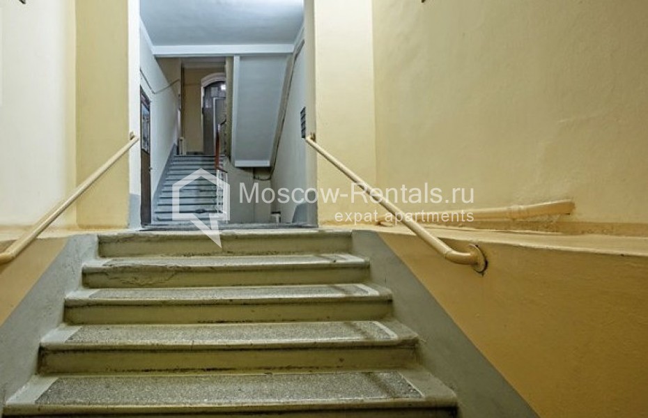 Photo #12 3-room (2 BR) apartment for <a href="http://moscow-rentals.ru/en/articles/long-term-rent" target="_blank">a long-term</a> rent
 in Russia, Moscow, B. Ordynka str, 34-38