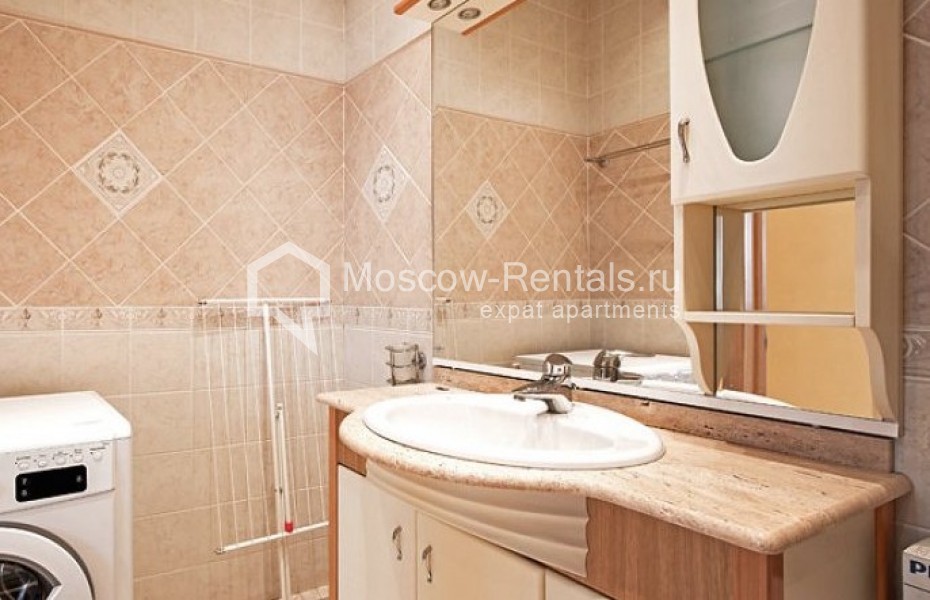 Photo #8 3-room (2 BR) apartment for <a href="http://moscow-rentals.ru/en/articles/long-term-rent" target="_blank">a long-term</a> rent
 in Russia, Moscow, B. Ordynka str, 34-38