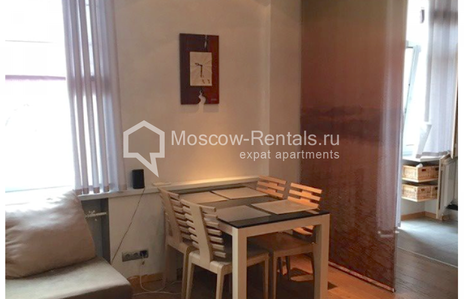 Photo #4 2-room (1 BR) apartment for <a href="http://moscow-rentals.ru/en/articles/long-term-rent" target="_blank">a long-term</a> rent
 in Russia, Moscow, B. Polyanka str, 1/3