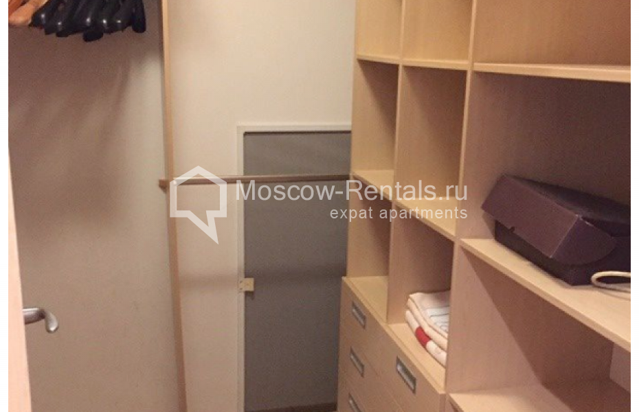 Photo #9 2-room (1 BR) apartment for <a href="http://moscow-rentals.ru/en/articles/long-term-rent" target="_blank">a long-term</a> rent
 in Russia, Moscow, B. Polyanka str, 1/3