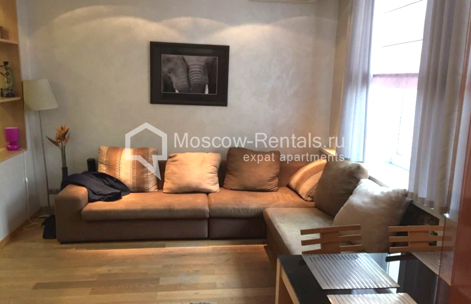 Photo #1 2-room (1 BR) apartment for <a href="http://moscow-rentals.ru/en/articles/long-term-rent" target="_blank">a long-term</a> rent
 in Russia, Moscow, B. Polyanka str, 1/3