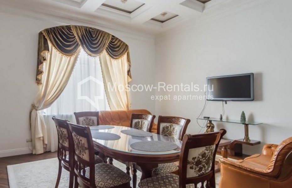 Photo #8 3-room (2 BR) apartment for <a href="http://moscow-rentals.ru/en/articles/long-term-rent" target="_blank">a long-term</a> rent
 in Russia, Moscow, Myasnitskaya str, 24
