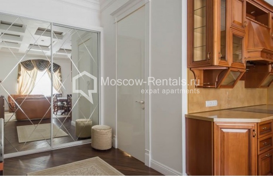 Photo #2 3-room (2 BR) apartment for <a href="http://moscow-rentals.ru/en/articles/long-term-rent" target="_blank">a long-term</a> rent
 in Russia, Moscow, Myasnitskaya str, 24