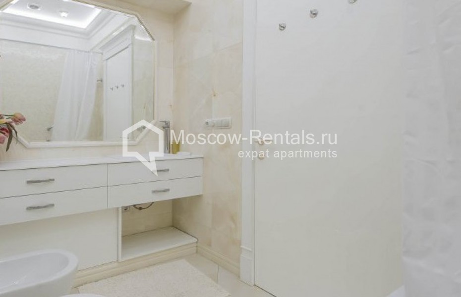 Photo #13 3-room (2 BR) apartment for <a href="http://moscow-rentals.ru/en/articles/long-term-rent" target="_blank">a long-term</a> rent
 in Russia, Moscow, Myasnitskaya str, 24