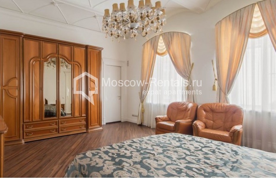 Photo #10 3-room (2 BR) apartment for <a href="http://moscow-rentals.ru/en/articles/long-term-rent" target="_blank">a long-term</a> rent
 in Russia, Moscow, Myasnitskaya str, 24