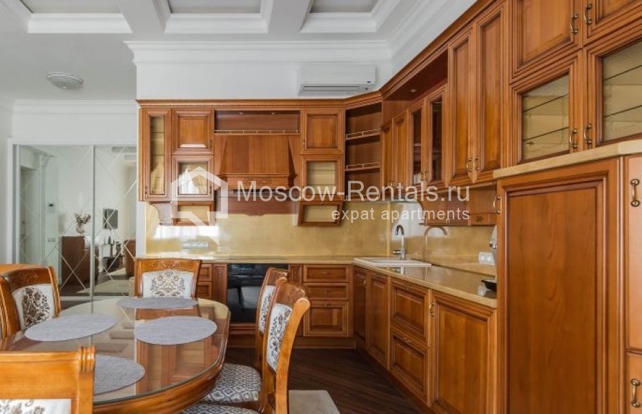 Photo #7 3-room (2 BR) apartment for <a href="http://moscow-rentals.ru/en/articles/long-term-rent" target="_blank">a long-term</a> rent
 in Russia, Moscow, Myasnitskaya str, 24