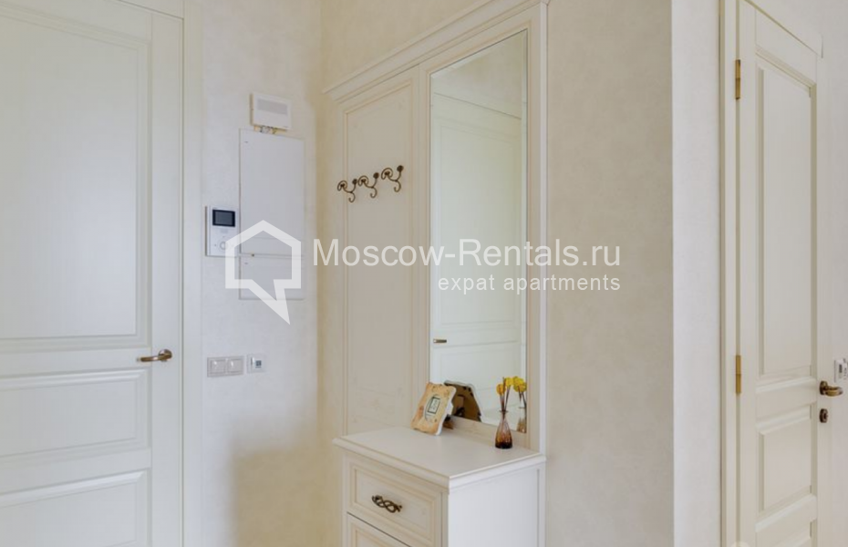 Photo #10 2-room (1 BR) apartment for <a href="http://moscow-rentals.ru/en/articles/long-term-rent" target="_blank">a long-term</a> rent
 in Russia, Moscow, Berezhkovskaya emb, 12